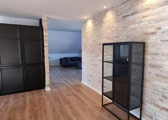 Apartmán Newly Renovated, Great Location